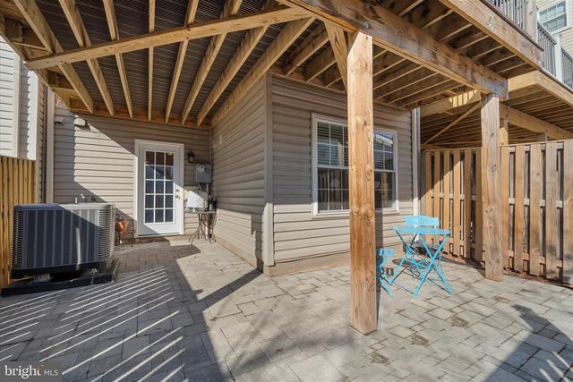 21070 TYLER TOO TER, Ashburn, VA 20147