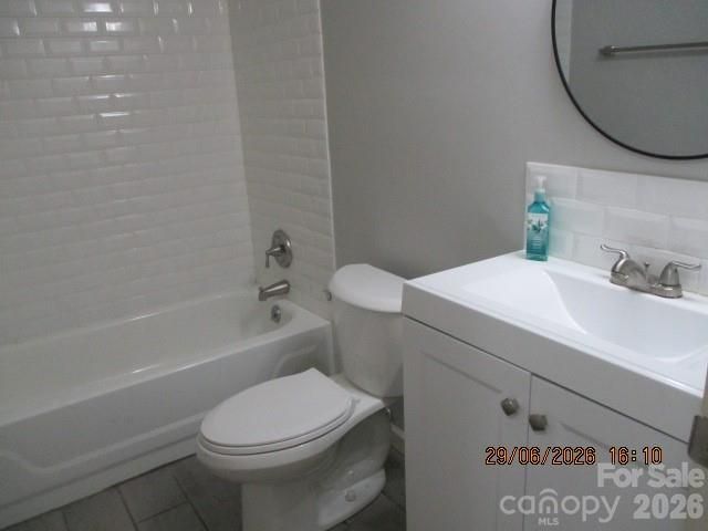 8631 Carmel Road, Charlotte, NC 28226