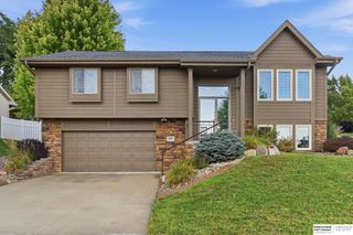 302 Carly Circle, Council Bluffs, IA 51503