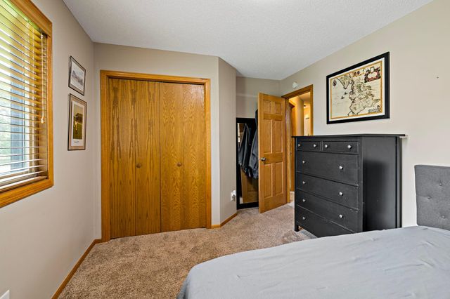 2401 Hydram Avenue N, Oakdale, MN 55128