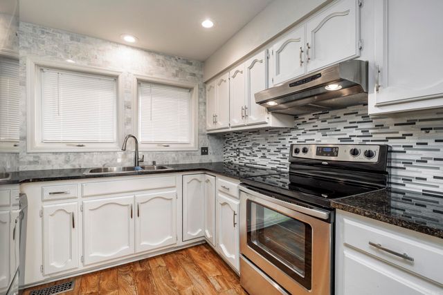 1 Gailosa Lane, Hot Springs Village, AR 71909