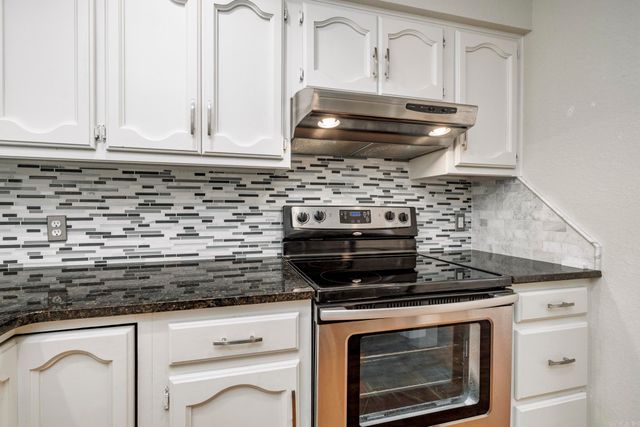 1 Gailosa Lane, Hot Springs Village, AR 71909