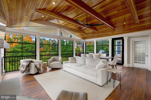 1710 DOVE POINT CT, Vienna, VA 22182