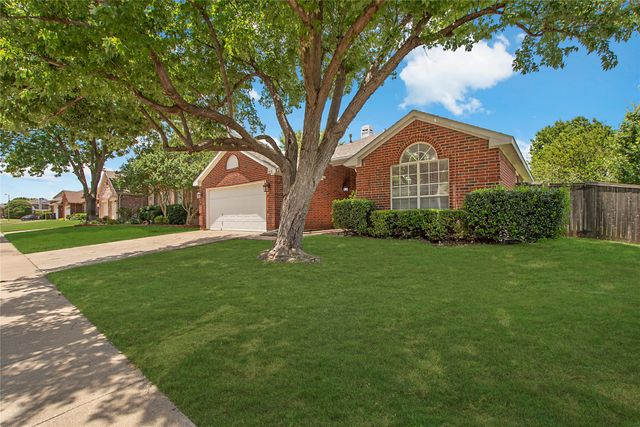 315 Fairhaven Court, Arlington, TX 76018