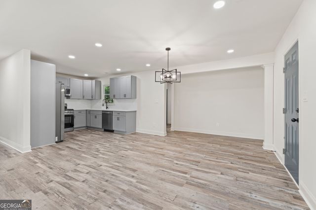 2718 Somerton Drive, Morrow, GA 30260