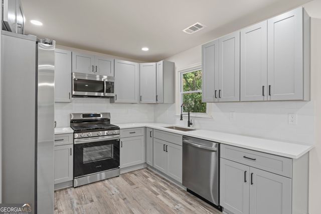 2718 Somerton Drive, Morrow, GA 30260