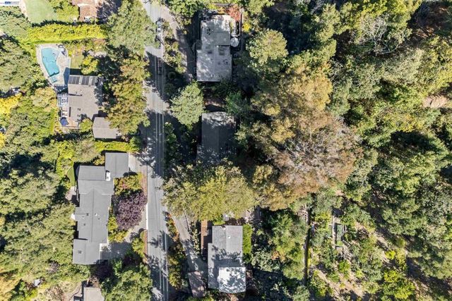 45 Sleepy Hollow Ln, Orinda, CA 94563