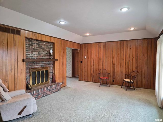 145 INGERSOLL Boulevard, Canton, IL 61520