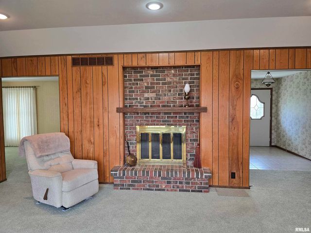 145 INGERSOLL Boulevard, Canton, IL 61520