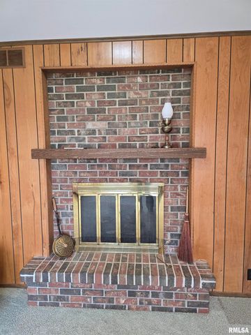 145 INGERSOLL Boulevard, Canton, IL 61520