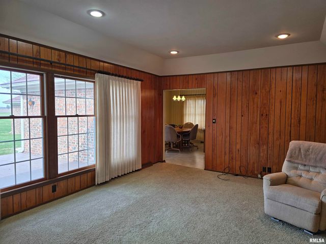 145 INGERSOLL Boulevard, Canton, IL 61520