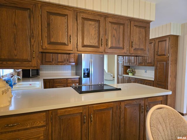 145 INGERSOLL Boulevard, Canton, IL 61520