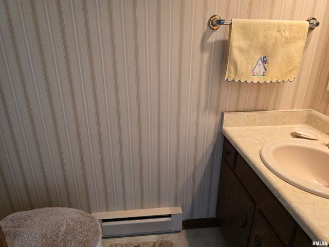 145 INGERSOLL Boulevard, Canton, IL 61520