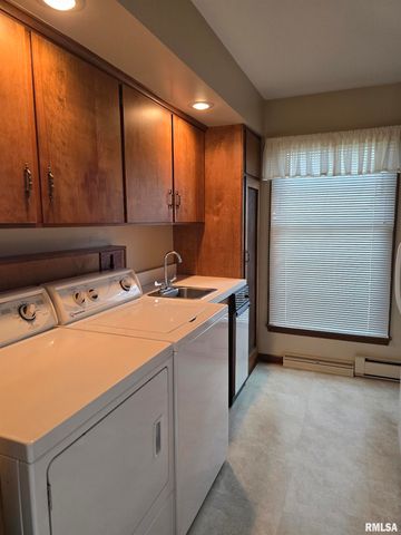 145 INGERSOLL Boulevard, Canton, IL 61520