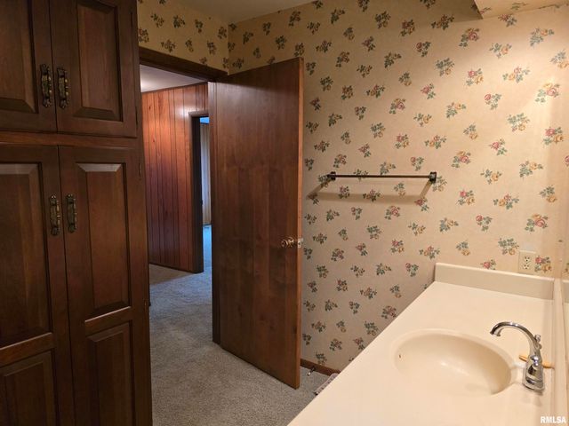 145 INGERSOLL Boulevard, Canton, IL 61520