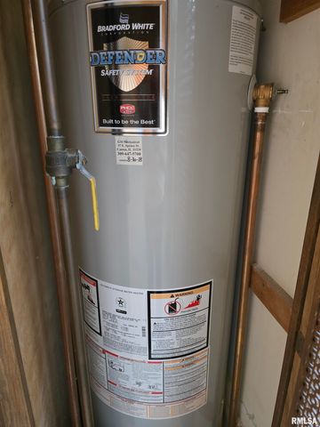 145 INGERSOLL Boulevard, Canton, IL 61520