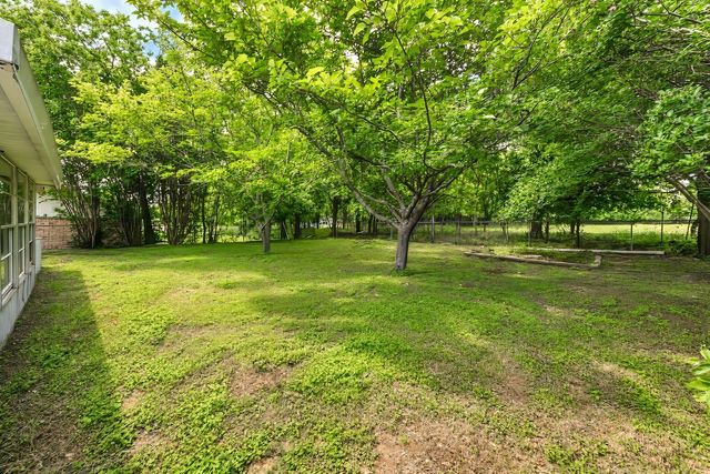805 Long Drive, Mineral Wells, TX 76067