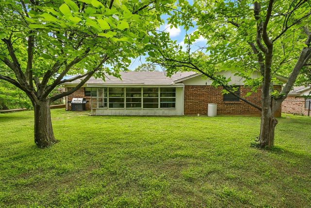 805 Long Drive, Mineral Wells, TX 76067