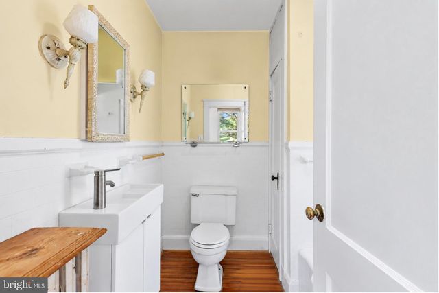 4601 LINCOLN DR, Baltimore, MD 21227