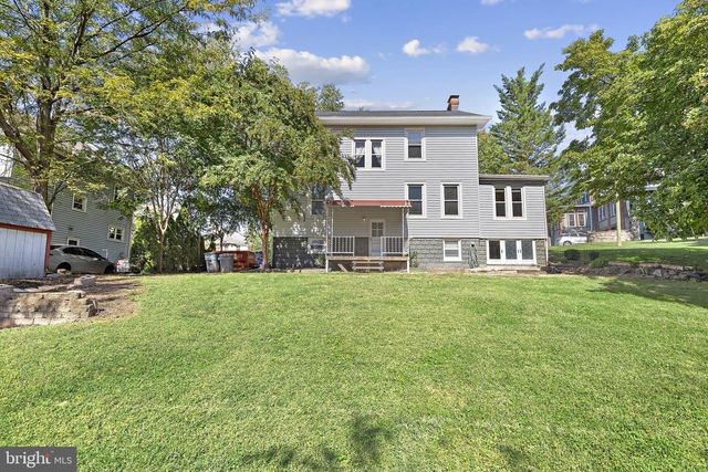 4601 LINCOLN DR, Baltimore, MD 21227