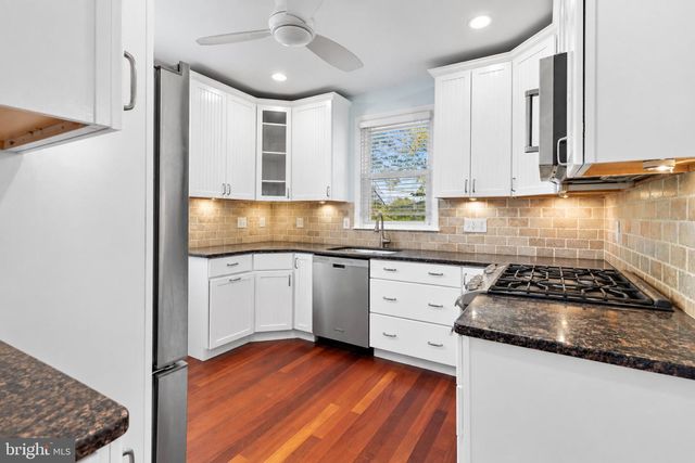 4601 LINCOLN DR, Baltimore, MD 21227