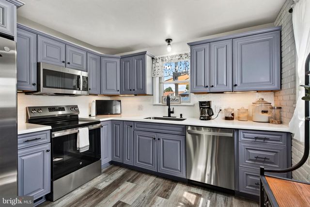 11 W EIGHTH ST, Pottstown, PA 19464