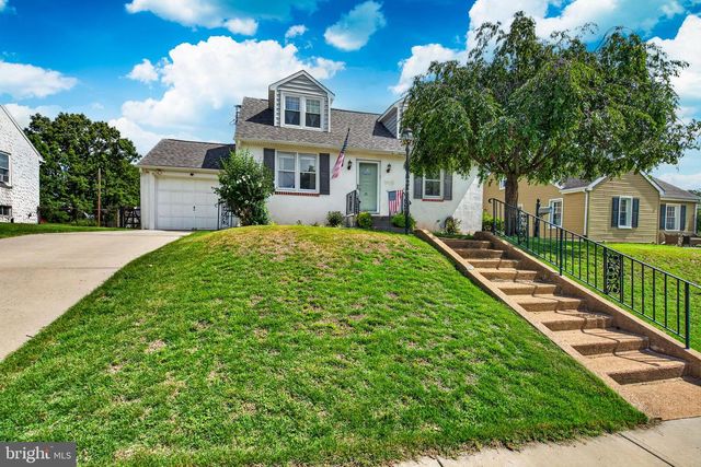 11 W EIGHTH ST, Pottstown, PA 19464