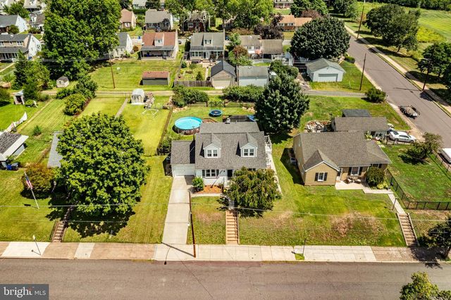 11 W EIGHTH ST, Pottstown, PA 19464