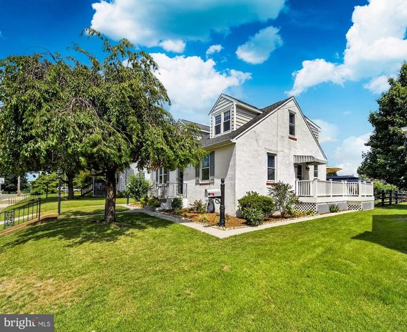 11 W EIGHTH ST, Pottstown, PA 19464