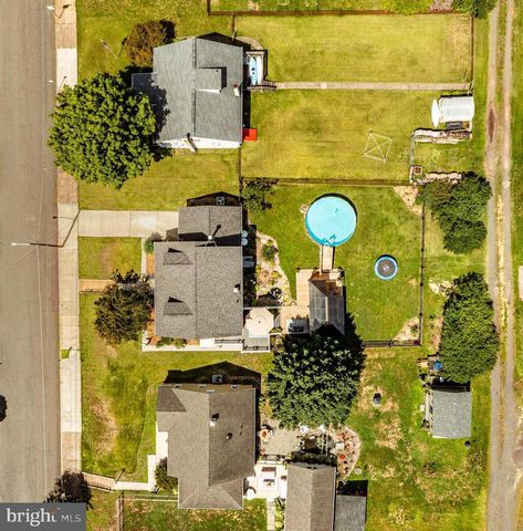 11 W EIGHTH ST, Pottstown, PA 19464