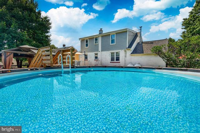 11 W EIGHTH ST, Pottstown, PA 19464