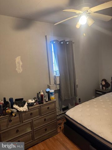 5801 BRUSH RD, Philadelphia, PA 19138