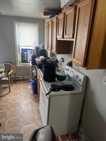 5801 BRUSH RD, Philadelphia, PA 19138