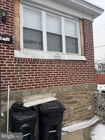 5801 BRUSH RD, Philadelphia, PA 19138