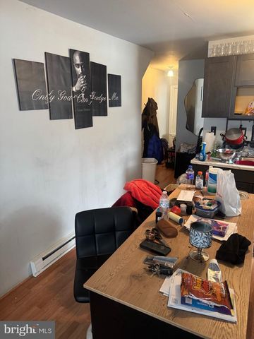 5801 BRUSH RD, Philadelphia, PA 19138