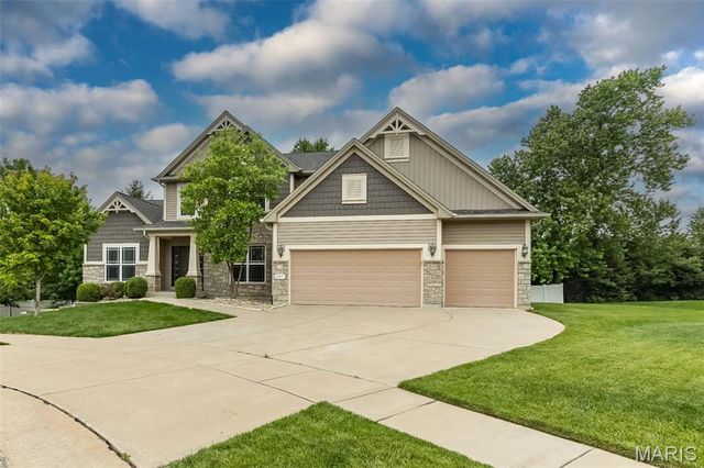 327 Tall Timber Meadows Drive, Ballwin, MO 63021