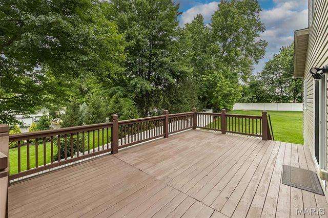 327 Tall Timber Meadows Drive, Ballwin, MO 63021