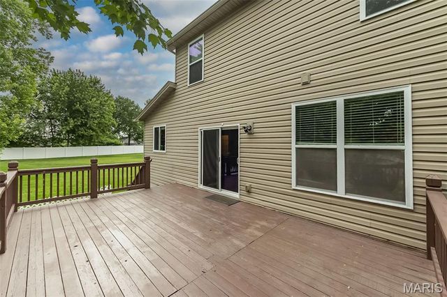 327 Tall Timber Meadows Drive, Ballwin, MO 63021