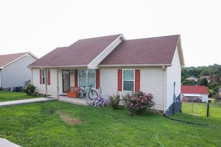 233 Elder Dr, Springfield, TN 37172