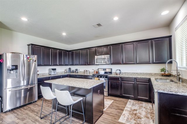 19615 Whitehaven Meadow Trail, Cypress, TX 77429
