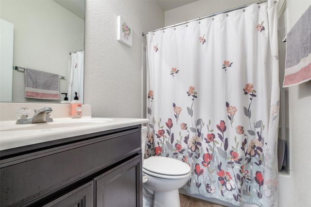 19615 Whitehaven Meadow Trail, Cypress, TX 77429
