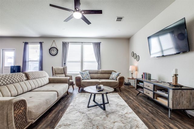 19615 Whitehaven Meadow Trail, Cypress, TX 77429