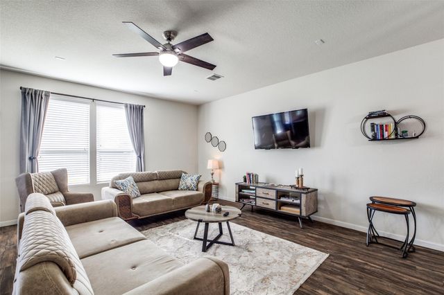 19615 Whitehaven Meadow Trail, Cypress, TX 77429