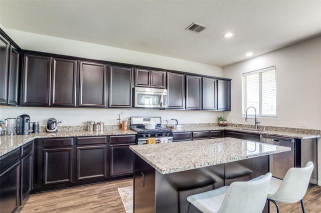 19615 Whitehaven Meadow Trail, Cypress, TX 77429