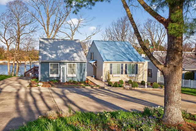 230 Persimmon Way, Harrodsburg, KY 40330