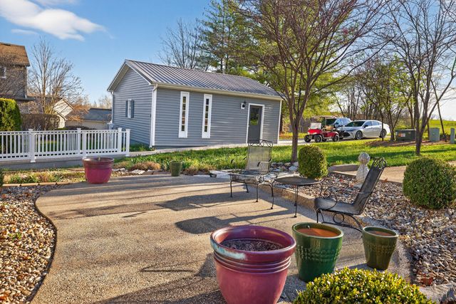 230 Persimmon Way, Harrodsburg, KY 40330