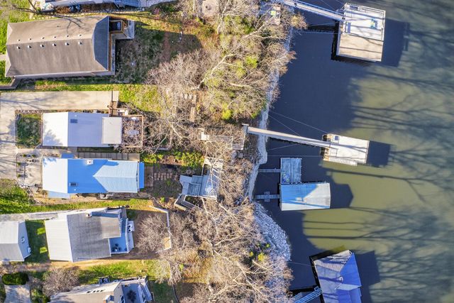 230 Persimmon Way, Harrodsburg, KY 40330