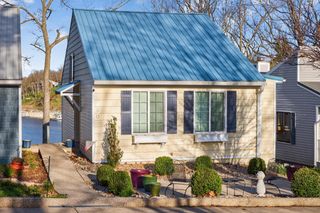 230 Persimmon Way, Harrodsburg, KY 40330