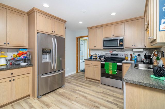 4300 Michelle Street, New Prague, MN 56071