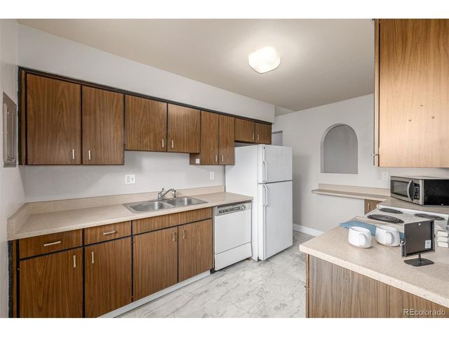 406 Valley Hi Cir B, Colorado Springs, CO 80910